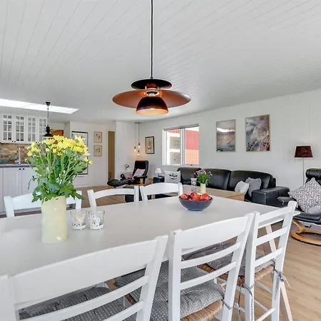 Σπίτι διακοπών Thorvor - 1-5km From The Sea By Interhome Blåvand